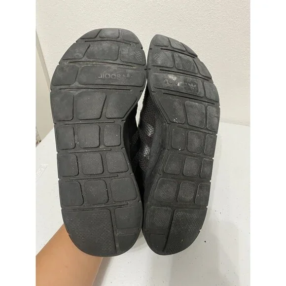 Adidas Swift Run Men's Athletic Sneaker Running Shoe Black Casual Trainers 11.5 - Picture 7 of 9